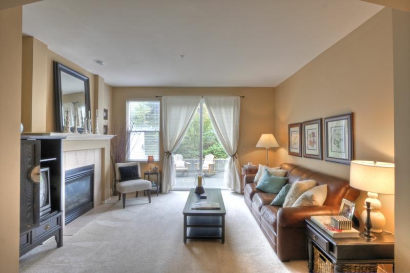 current global executives dating site directory